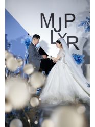 -MECCI婚礼摄影跟拍(红东方广场店)