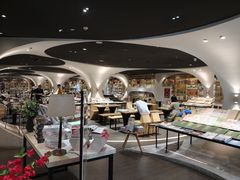 -钟书阁(珍园店)