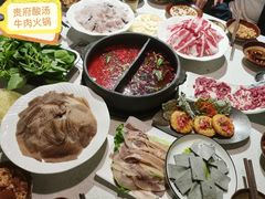 -贵府酸汤牛肉火锅·贵州老字号(飞山街店)