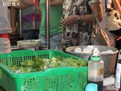 -六合夜市