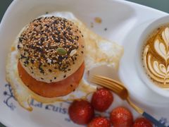 坚果全麦小餐包-POO PAN不胖面包