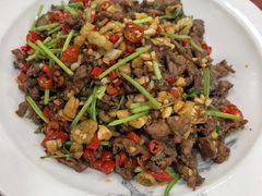 -湖南人家湘菜馆(镇江路店)