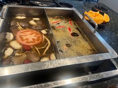 -重庆九记老火锅(广场店)