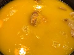 -鲜入围煮花胶鸡海鲜火锅