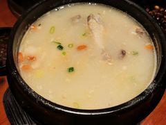 滋补参鸡汤-鑫日千里马朝鲜族小馆(总店)