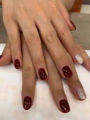 -进巍美甲美睫店