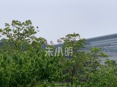 -虹桥火车站-停车场