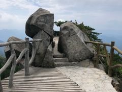 -罗田薄刀峰风景区