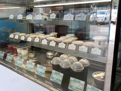 面包甜点陈列柜-三元梅园(劲松店)