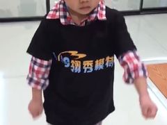 -翎秀服装模特