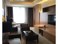 -上海漕河泾万丽酒店