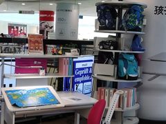 -moll学习桌椅(上海久光百货店)