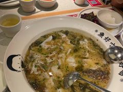 -江渔儿酸菜鱼(映月湖环宇城店)