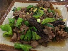 -萨宁音登锡伯风味餐厅(一楼店)