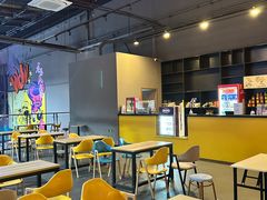 -超时空蹦床团建·VR潮玩运动娱乐·生日派对游乐园(金桥店)