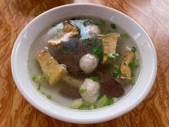 -松树干拌面店