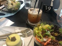 -UNI UNI(环亚凯瑟琳店)