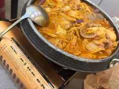 -豚妈妈汤饭·部队锅(南京东路店)