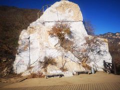 -周口店坡峰岭风景区