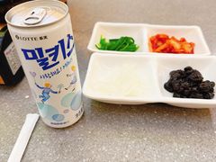 -豚妈妈汤饭·部队锅(南京东路店)