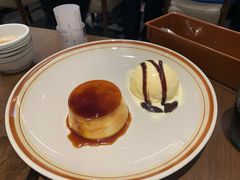 焦糖布丁配香草冰淇淋-萨莉亚意式餐厅(杭州滨江天街店)