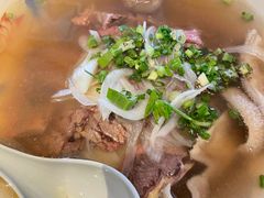 -大头虾越式风味餐厅(光明广场店)