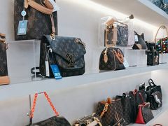 -六六奢品·vintage中古·回收二手奢侈品包包手表首饰(环球港店)