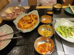 -臻牛烤肉