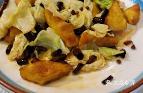 Corn Cake Stir-fried Cabbage