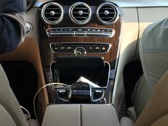 -上海星瀚奔驰4S店(红柳路店)