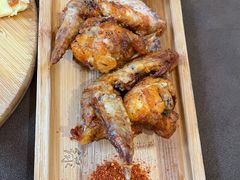 -悦享绿山墙西餐厅