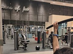 -滨力健身俱乐部