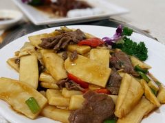 吊丝丹竹笋炒牛肉-德云居