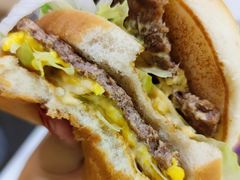 巨无霸汉堡-麦当劳(新世纪环球中心店)