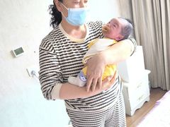 -爱贝尔高端月嫂(母婴护理)