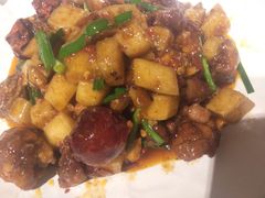 -隔壁老王·家常云南菜(花巷店)