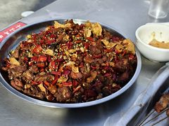 -小山羊功夫串·泰安烧烤·海鲜小炒老地摊店