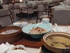 -满江红四季餐厅 · 国家五钻级酒家(新纪元大酒店店)