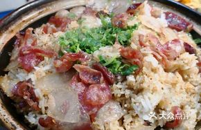 Cured Meat Clay Pot Rice
