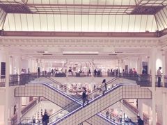 -乐蓬马歇百货公司(Rive Gauche)