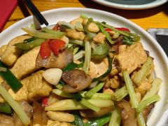 -九道菜有鸡鱼头(石鼓路店)
