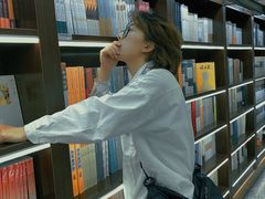 -新华书店(新街口旗舰店)