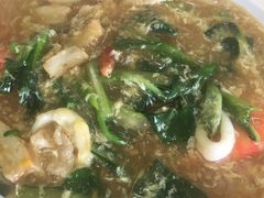 -东海岸人工湖美食村