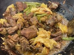 -屯老二农家铁锅炖·行业领军者(梅江店)