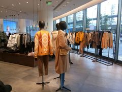 -URBAN REVIVO(上海中庚漫游城店)