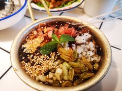 -喜悦小串丹东小黄牛海鲜烧烤大排档(民主广场店)