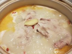 酸萝卜老鸭锅-gleeglee乐溢亦茶(合生汇店)