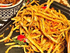 -雀舞云南菜(天津天河城购物中心店)