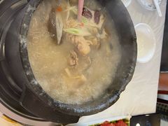 -鲁朗纳麦石锅鸡庄园