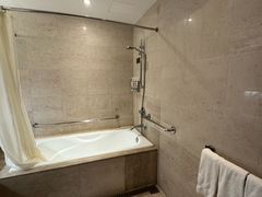 -上海龙之梦万丽酒店